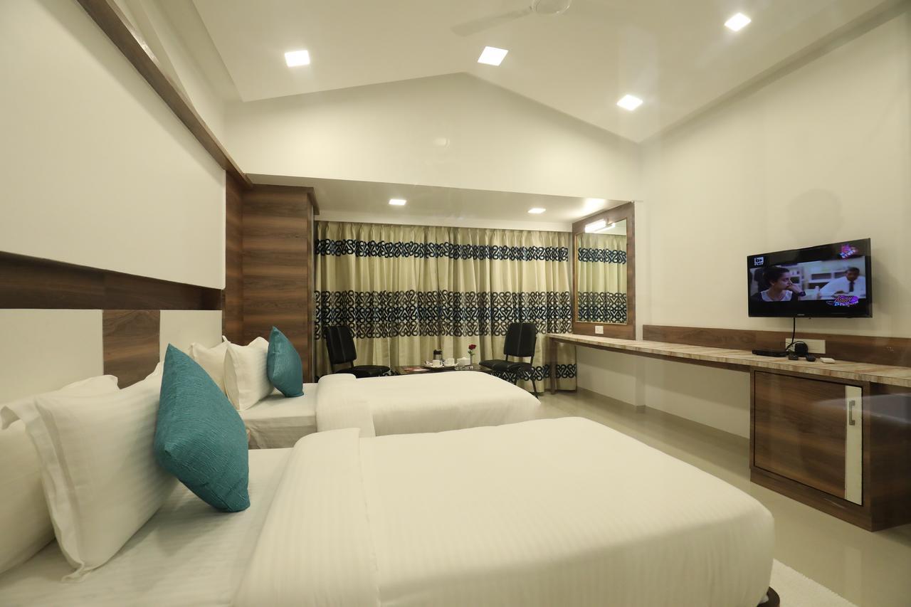 Imperial Grande Resort Lonavala Exterior photo